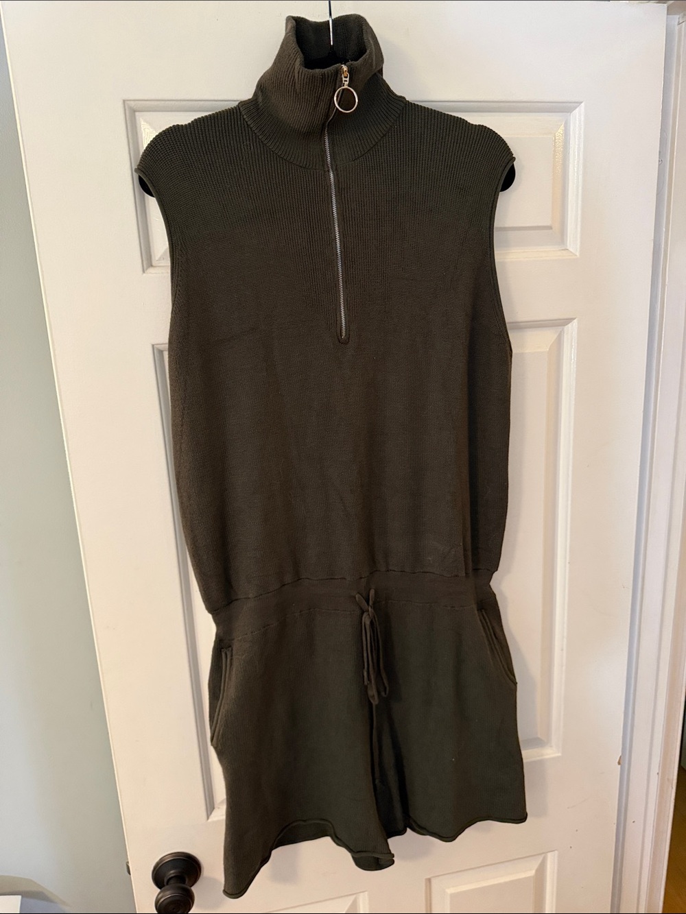 Women’s Sleeveless sweater Knit Romper with Half-Zip - Olive Green new nwot
